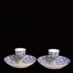 A Pair of Exquisite Famille-Rose Flower Pattern Cup