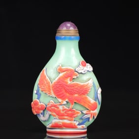 An Exquisite Glass Flower and Bird Pattern Snuff Bottle
