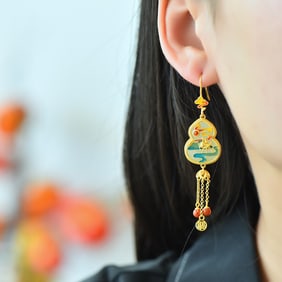 A Pair of Exquisite Sterling Silver Inlaid White Jade Deer Pattern Earrings