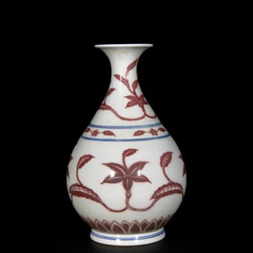 An Exquisite Underglaze-Red Flower Pattern Vase