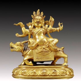 A Solemn Gilt Bronze Statue of  Vajra protector