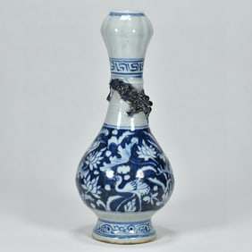 An Exquisite Blue and White Flower Dragon Pattern Vase