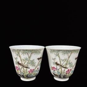 A Pair of Exquisite Famille-Rose Flower and Bird Pattern Cups