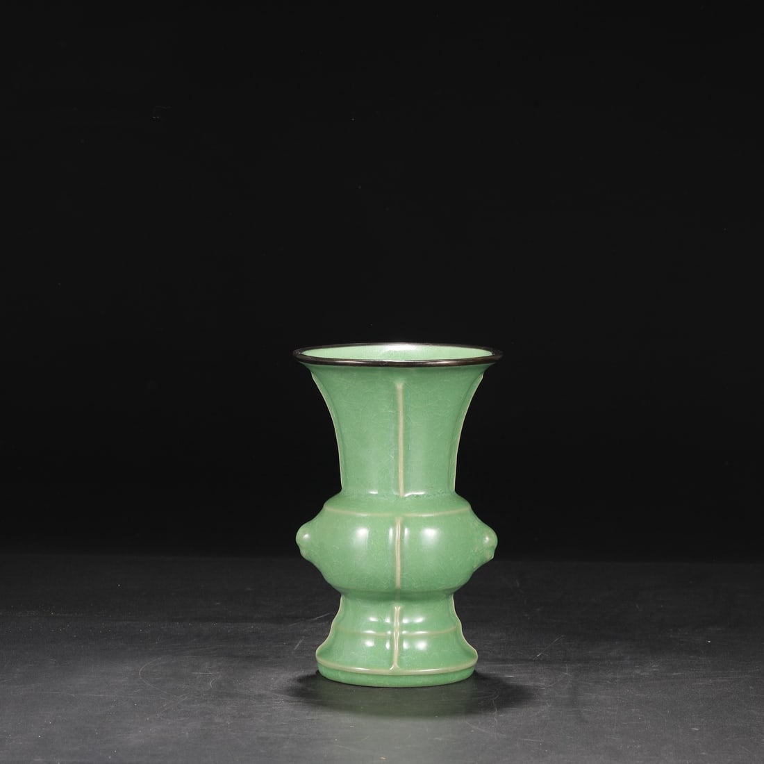 An Exquisite Ru yao Celeste Blue Glazed Beast-Ears Vase,with an Imperial Poem by Emperor Qianlong (1 of 7)