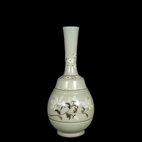 An Exquisite Goryeo Celadon Flower Pattern Vase