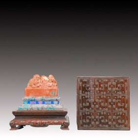 An Exquisite Shoushan Stone Dragon Pattern Seal,with Zitanwood Box