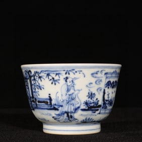An Exquisite Blue and White Character and Story Pattern Cup