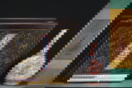 An Exquisite Famille-Rose Iron-Red Dragon Pattern Vase,with Vertical Scroll Painting on Silk