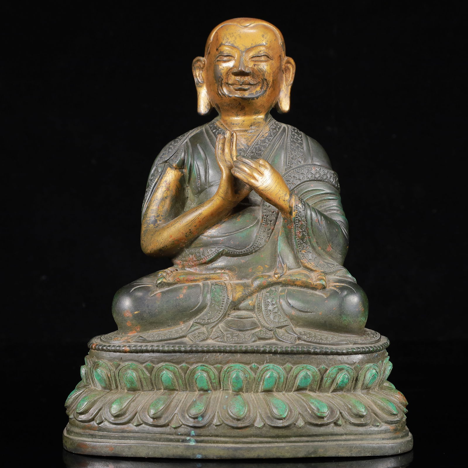 A Solemn Gilt Bronze Statue of Guru (1 of 9)
