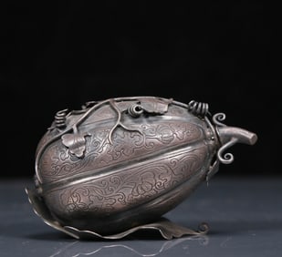 An Exquisite Silver Pumpkin-Shaped Pot