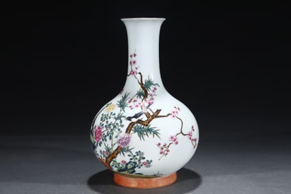 A Rare Famille-Rose Flower and Bird Pattern Vase,With Poem,With Chinese Vertical Scroll Ink Painting
