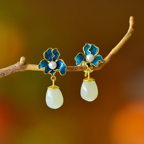 A Pair of Exquisite Sterling Silver Inlaid White Jade Flower Pattern Earrings