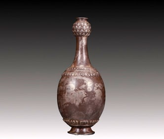 An Exquisite Silver Lotus Pattern Sakyamuni Image Vase