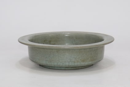 An Exquisite Guan yao Celadon Glazed Brush Washer,With an Imperial Poem by Emperor Qianlong