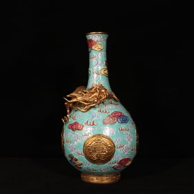 An Exquisite Enamel Cover with Gold Auspicious Cloud and Dragon Pattern Vase