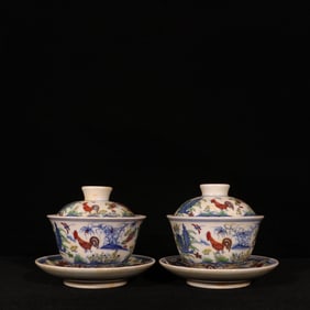 A Pair of Exquisite Doucai Flower and Rooster Pattern Cover Bowls,With Tray