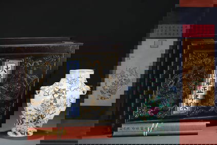 An Exquisite Famille-Rose Painted Gold Flower and Bird Pattern Beast-Ears Vase,With Poem,With