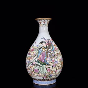 A Rare Famille-Rose Painted Gold Flower and Figure Pattern Vase,With Poem