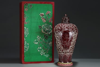 A Huge Ji Red Glazed Flower,Dragon and Phoenix Pattern Bottle