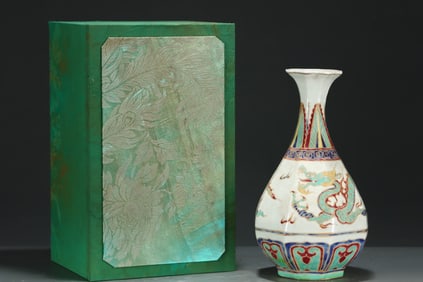 A Rare Wucai Auspicious Cloud and Dragon Pattern Vase
