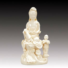 A Exquisite Ding yao Statue of Avalokitesvara Buddha statue