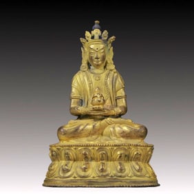 A Solemn Gilt Bronze Statue of Amitayus