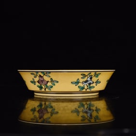 An Exquisite Biscuit Fruits and Dragon Pattern Plate