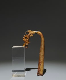 An Exquisite Gilt Bronze Dragon-head Ornament