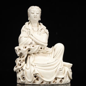 An Exquisite Blance-De-Chine Statue of Avalokitesvara