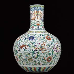 A Huge Doucai Lotus Pattern Vase