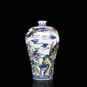 A Rare Wucai Peony and Phoenix Pattern Vase