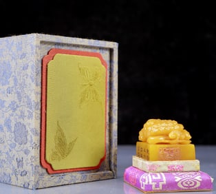 An Exquisite Tianhuang Stone Ganoderma lucidum Pattern Seal