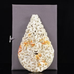 An Exquisite White Jade Chi-Dragon Pattern Ornament