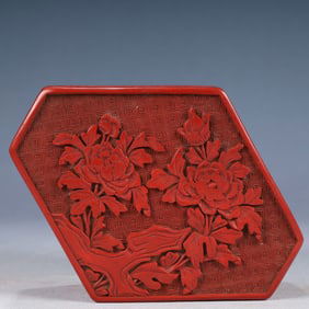 An Exquisite Carved Red Lacquer Flower Pattern Cover Box