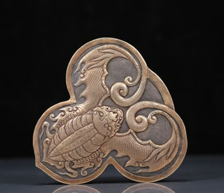 An Exquisite Silver Gilt Bats Pattern Box