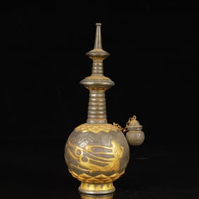 An Exquisite Gilt Silver Figure Pattern Vase