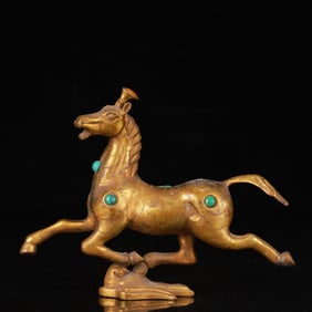 An Exquisite Gilt Bronze Horse Ornament,Inlaid Turquoise