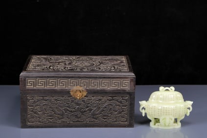 An Exquisite Greenish Jade Bats Pattern Double-Ears Censer, with poem