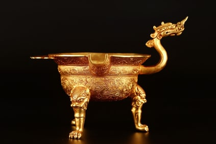 A Fine Gilt Bronze Flower and Dragon Pattern Beast-Legs Cup