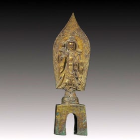 A Solemn Gilt Bronze Statue of Avalokitesvara