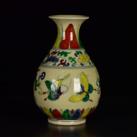 An Exquisite Doucai Flower and Butterfly Pattern Vase