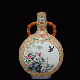 An Exquisite Famille-Rose Painted Gold Flower and Bird Pattern Double-Ears Vase