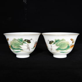 A Pair of Exquisite Enamel Cabbage Pattern Cups,With Poem