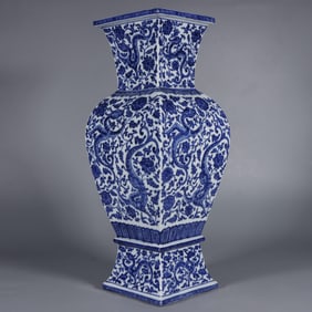 A Huge Blue and White Lotus and Dragon Pattern Vase