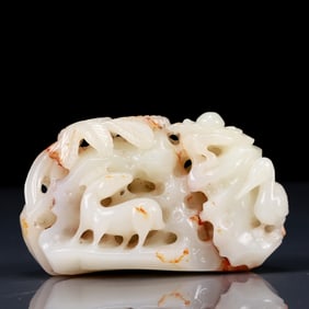 An Exquisite White Jade Animal Ornament