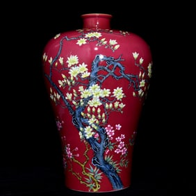 A Rare Ruby Red-Glazed Famille-Rose Flower Pattern Vase