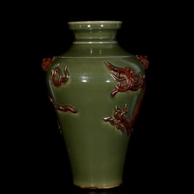 A Huge Longquan yao Underglaze-Red Dragon Pattern Vase