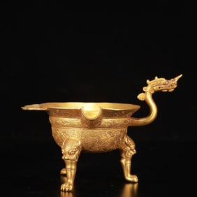 An Exquisite Gilt Bronze Flower Deer Pattern Beast-Legs Cup