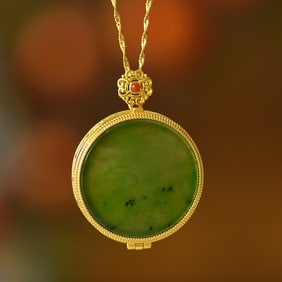 An Exquisite Sterling Silver-Gold Plated Inlaid Jasper Pendant