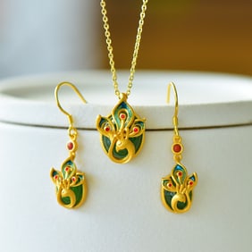 A Set of Fine Sterling Silver-Gold Plated Inlaid Jasper Jewelrys